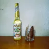 Água Florida do Peru (Murray & Lanman): Um Ativador da Limpeza Energética Procura limpeza e proteção energética? A Água Florida Original do Peru é o segredo mais bem guardado do xamanismo Andino! Com a sua fragrância cítrica e floral inconfundível, esta água Florida de 270ml é uma Poderosa Ativadora para purificar o corpo, a mente e a Alma!Água Florida de Murray & Lanman é a Escolha de Eleição!A versão desta água Florida de Murray & Lanman (Peru) é formulada com extratos naturais de flores e ervas, conferindo-lhe uma vibração energética elevada! É amplamente reconhecida pelas suas propriedades mágicas e terapêuticas:Limpeza Energética Profunda: Ideal para descarregar energias densas de ambientes, objetos ou da aura pessoal.Proteção Energética: Cria um escudo de vibração e afasta energias negativas.Equilíbrio Emocional: O seu aroma refrescante ajuda a reduzir o stress, a ansiedade e a fadiga mental.Abertura de Caminhos: Frequentemente usada em rituais para atrair sorte, sucesso e novas oportunidades.Como utilizar a Água Florida:A versatilidade deste artigo esotérico é imensa! Aqui ficam algumas sugestões:Limpeza de Cristais e Amuletos: Limpe as suas pedras e o seu Suporte de Incenso Meia-Lua (COLOCAR LINK) ou o Suporte de Incensos Esmaltado, principal motivo "Mandala" (COLOCAR LINK) com um pano humedecido em Água Florida para renovar a sua energia.Banhos de Descarga: Adicione algumas gotas à água do seu banho de imersão, para sensações de leveza e pureza energéticas.Purificação do Lar: Coloque um pouco de Água Florida num pulverizador e espalhe pelos cantos do seu lar para purificar de energias densas e assim elevar a vibração energéticaOferenda e Altar: Coloque uma pequena taça com Água Florida no seu altar (perto da imagem de Ganesha ou da sua Rosa de Jericó) para atrair espíritos guias e harmonia. Sinta a Pureza dos Andes na sua Casa: A verdadeira Água Florida do Peru é o toque final que falta na sua rotina energética! Garanta já o seu frasco de 270ml e sinta a renovação imediata que só Murray & Lanman podem oferecer!Dica para Ativar Intensamente a sua Proteção Energética: Este produto é o par perfeito para as Bombinhas de Palo Santo. Depois de limpar o espaço com o fumo (elemento Ar/Fogo), a Água Florida finaliza a harmonização com o elemento Água!Adicione ao seu carrinho: Água Florida do Peru Original – Proteção Energética Garantida
